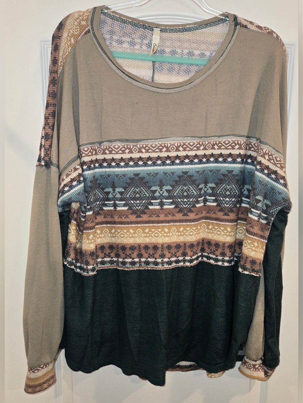 Womens Aztec Style LS Top Size-XL